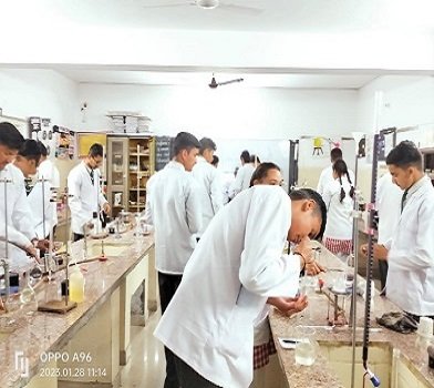 Facilities | JIMP PIONEER SCHOOL Classroom
